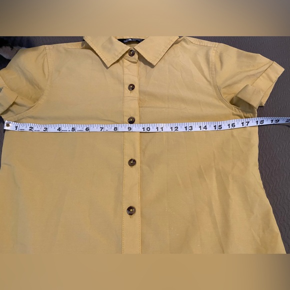 The North Face women’s girl’s short sleeve button down camp shirt hiking REI ⛺️ - Picture 9 of 12